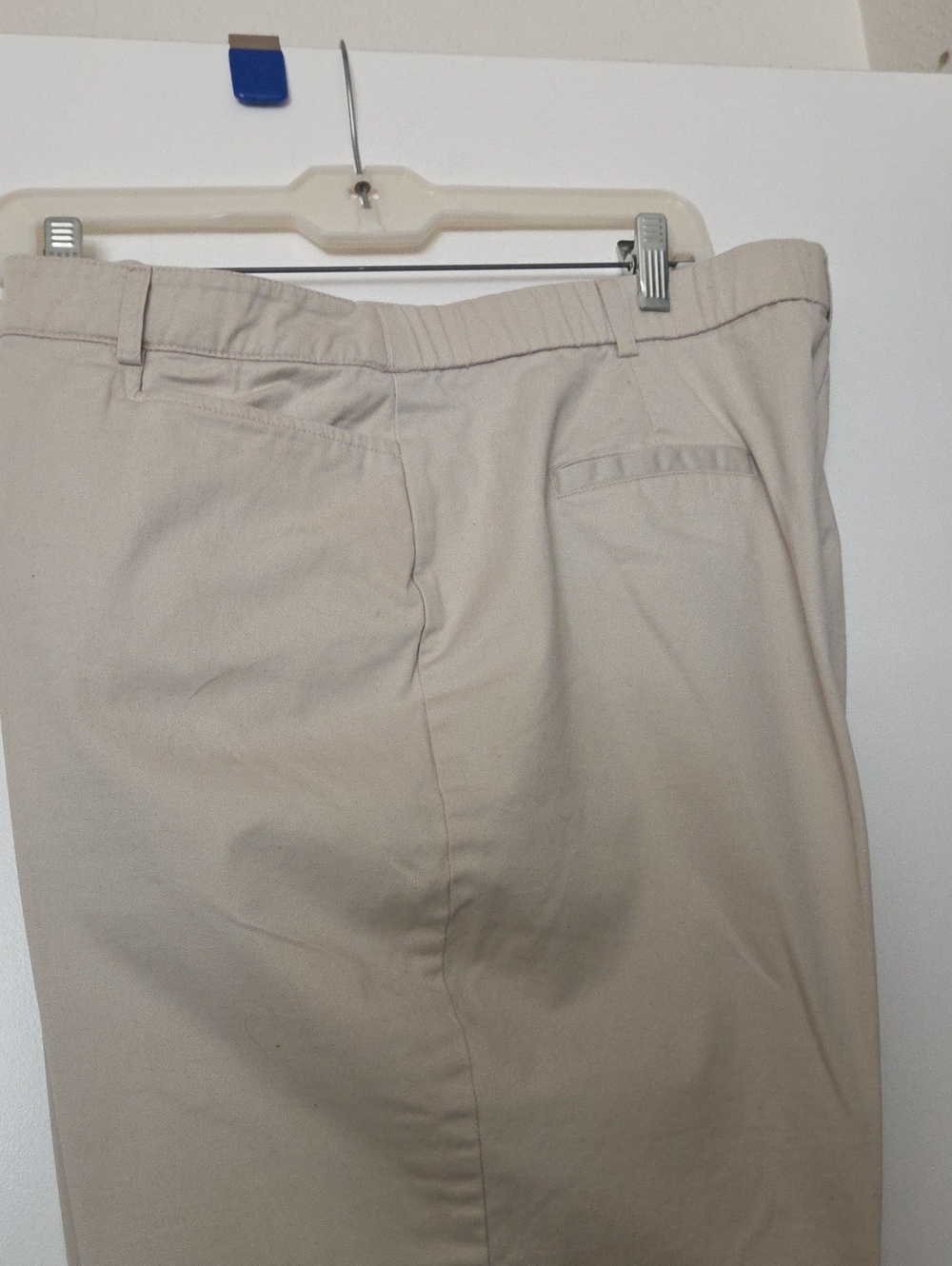 Women's Classic Cropped Chino Pants - Beige - Picture 2 of 5